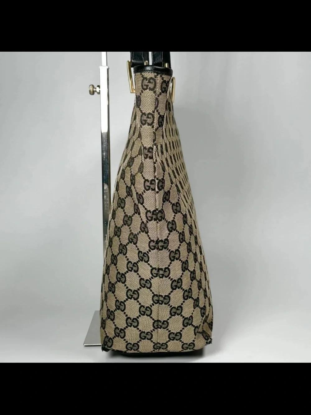 Gucci Monogram Canvas Tote Bag in Beige/Black
